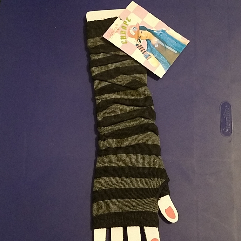 Grey & Black Striped Fingerless Gloves